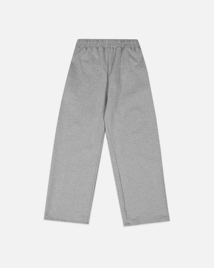 baggy sweatpants in grey